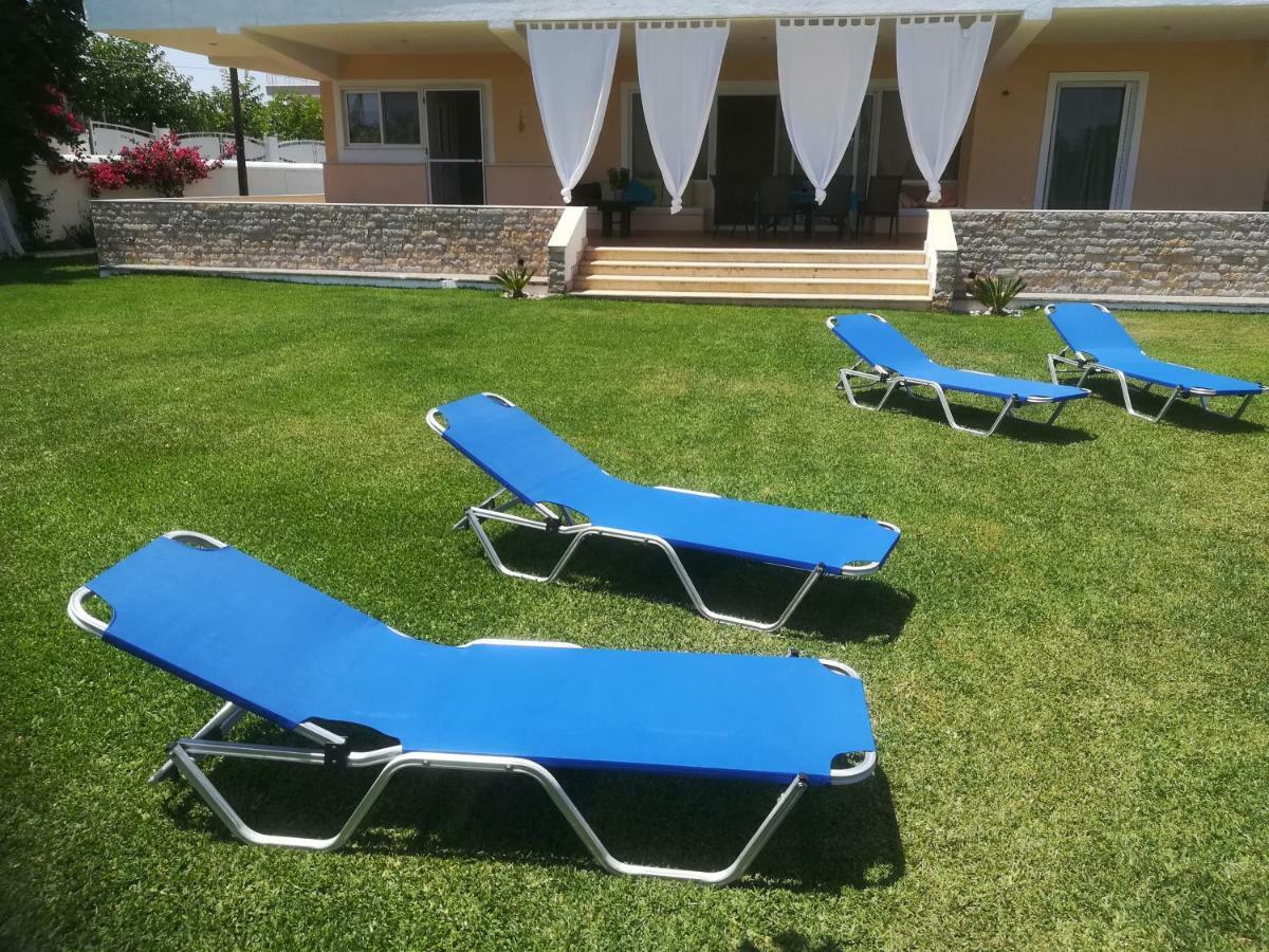 Marathon Beachside Villa 100M From The Beach Schinias Exterior photo