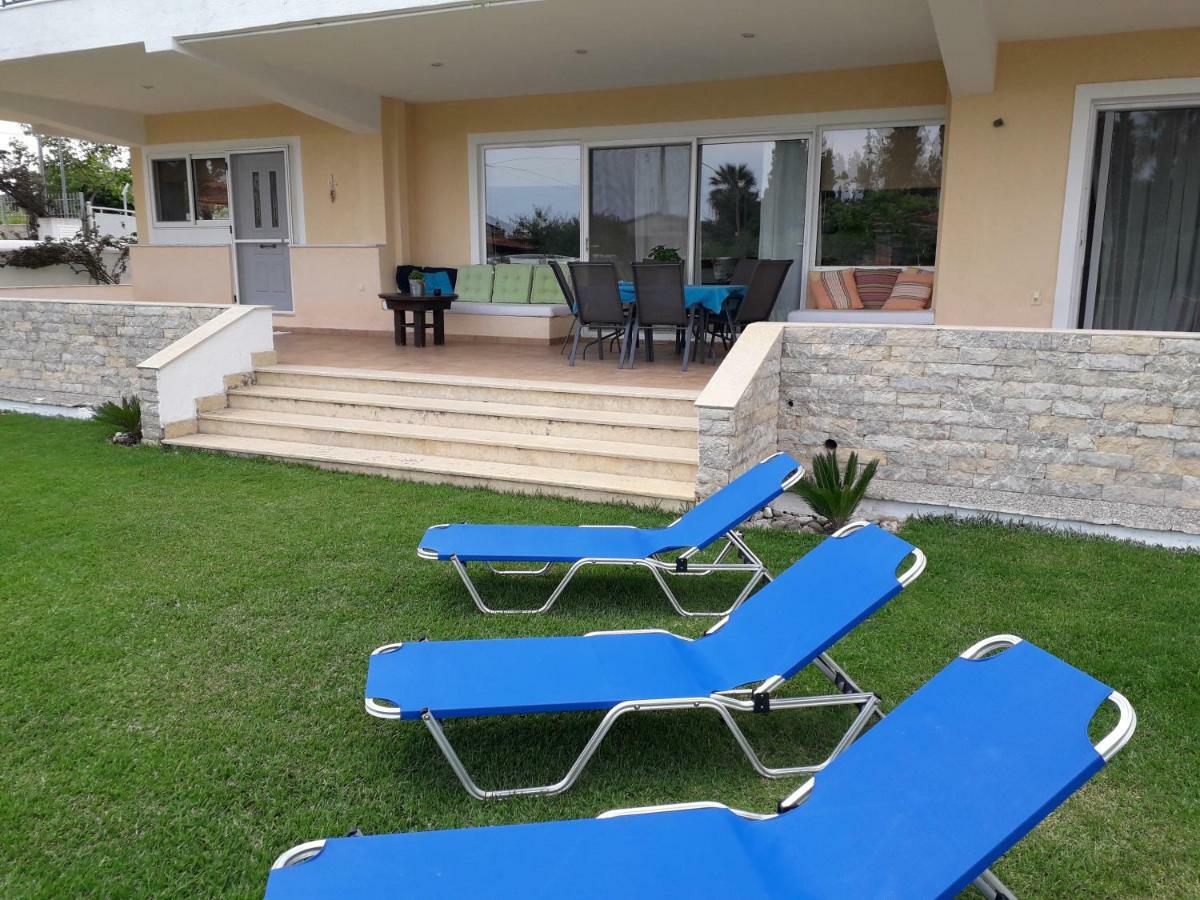 Marathon Beachside Villa 100M From The Beach Schinias Exterior photo